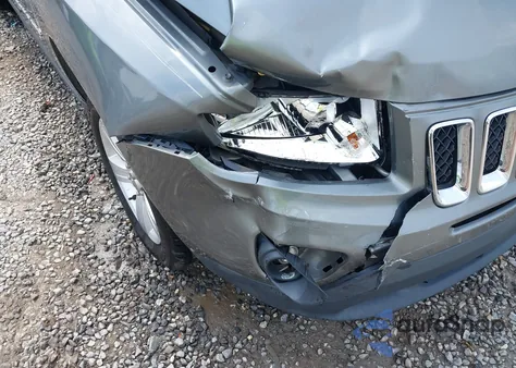 2013 Jeep Compass Sport из США, поврежденный, VIN 1C4NJCBBXDD208369